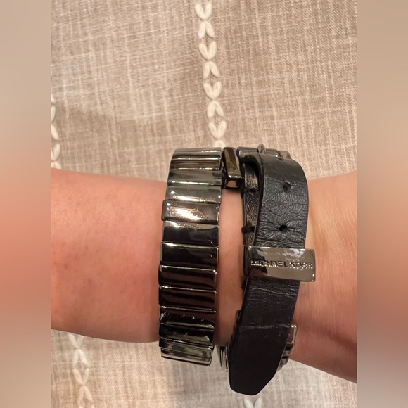 Michael Kors wrap link bracelet - Picture 2 of 5